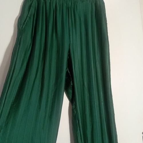 Zara pleated pants like new, cypress green, size M