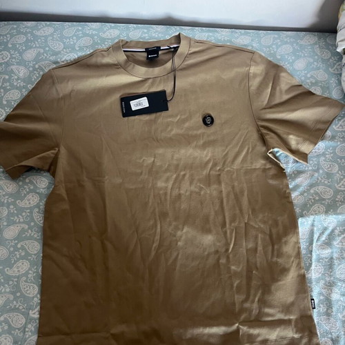 Boss short-sleeve t-shirt new, size large, beige