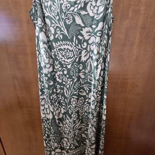 Zara midi dress satin fabric with thin straps like new, white and green