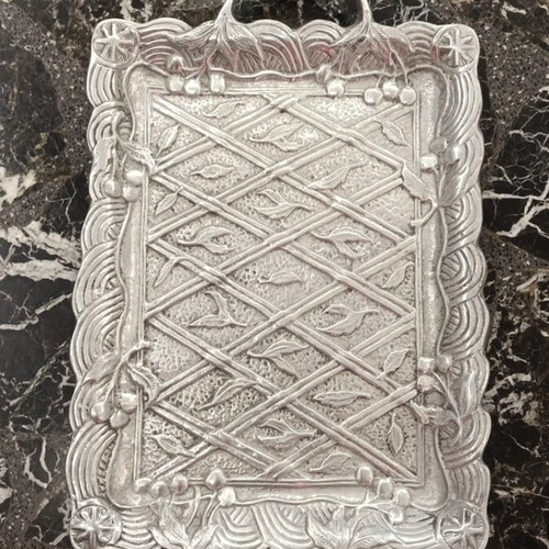Vintage metal decorative tray like new