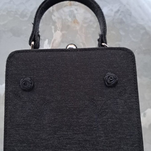 Black vintage evening bag clutch with 3D embroidery, like new