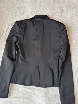 Black fitted jacket like new
