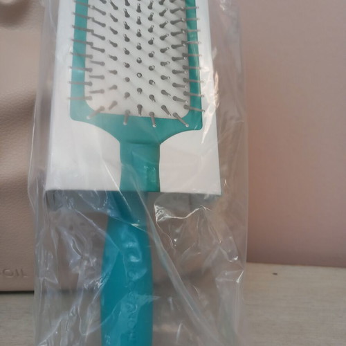 Moroccanoil Hair Care Set with Leave-In Hydration and Brush