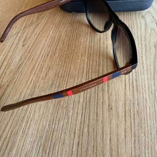 Tommy Hilfiger men's sunglasses like new, black and brown