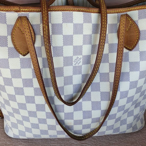 LV MM shoulder bag used, white