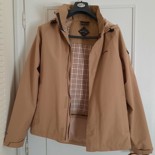 Craghoppers men's Gore-Tex jacket like new, beige, size L