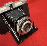 Vintage αναδιπλούμενη φωτογραφική μηχανή Agfa Isolette με φακό Agnar 85mm μεταχειρισμένη