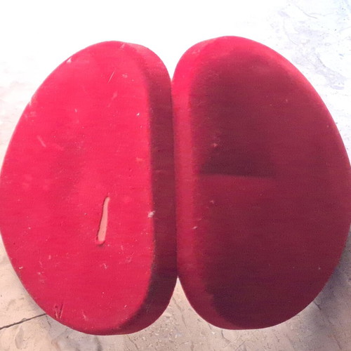 SBC heart-shaped jewelry box used, red