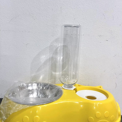 Pet bowl set with water dispenser new, 4 colors available