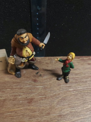 Figures of Kontorevythoulis and Giant