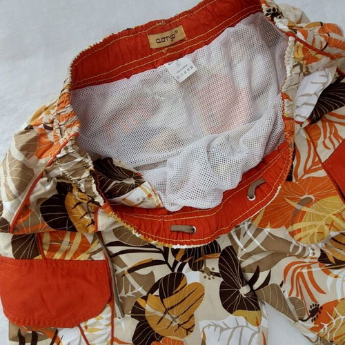 Men's swim shorts like new, printed earth tones, size L