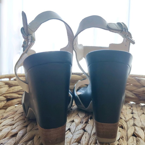 Clarks Rosalie Petal women's leather sandals like new, size 41