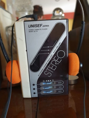 Vintage Unisef Japan SZ-15 Stereo Cassette Player Walkman refurbished with 3 channel graphic equalizer