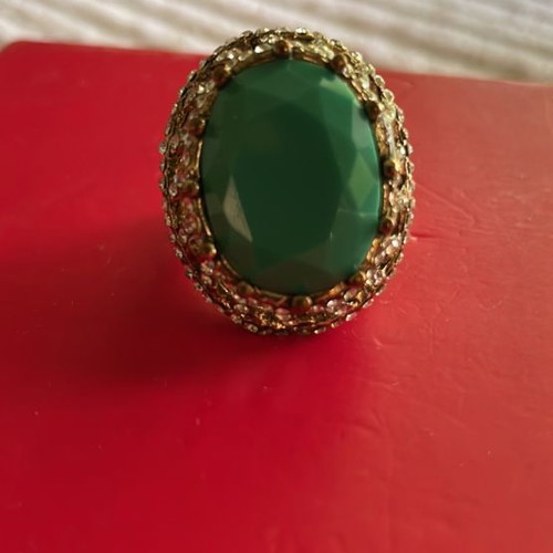 Ring large with green emerald stone and zirconia new