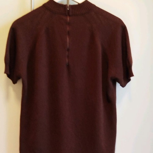 Brown short-sleeve blouse like new, size M/L, synthetic fabric