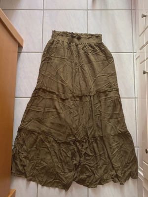 BSL Μακριά Boho Φούστα Χακί Αφόρετη