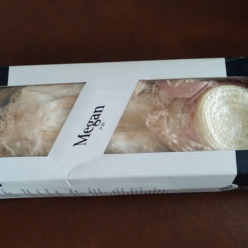Porcelain doll Megan 40cm new Heritage Mint
