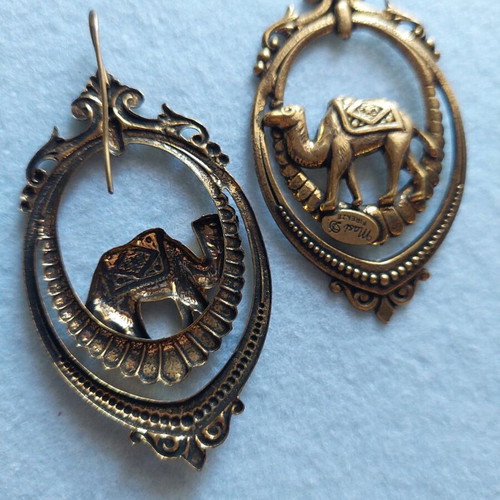 Bronze earrings new, ethnic style, gold-colored