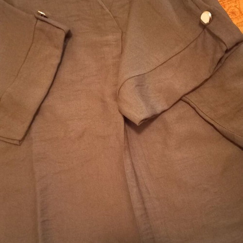 Women's blouse in olive color like new, size L