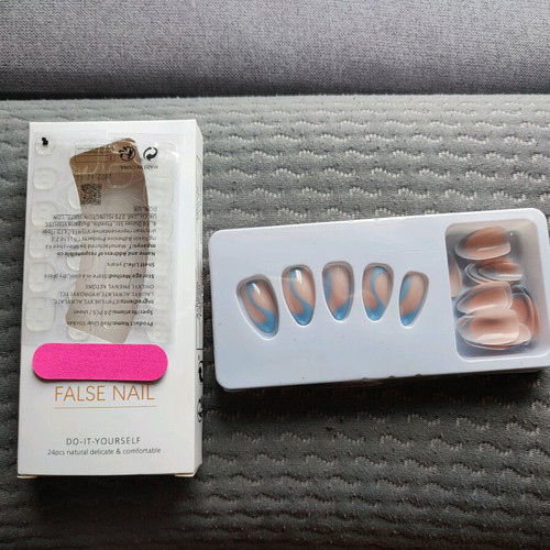 False nails new set of 24 with file and stickers