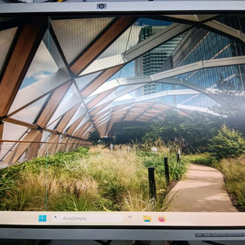 Hp 24 inch la2405wg monitor used with screen line without cables