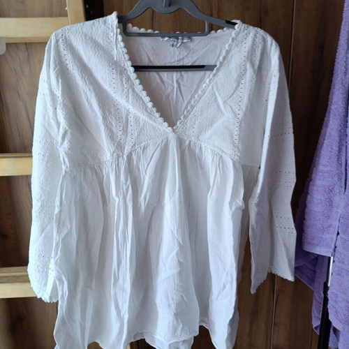 Attrattivo summer blouse white like new