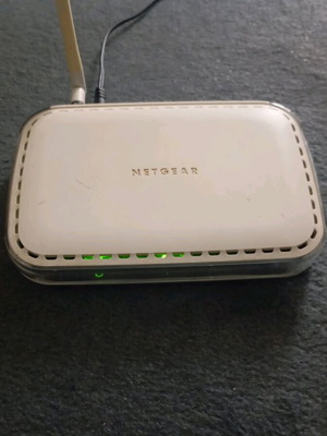 Netgear WGR614v9 Wireless-G Router 54 Mbps used