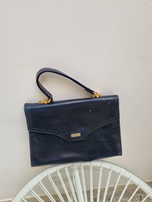 Vintage leather bag Galanis in moderate condition with wear marks