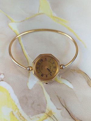 Nirva Geneve vintage gold-plated mechanical women's watch