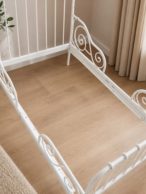 Iron single bed extendable, like new, 0.9x2.00 m