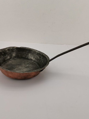 Copper frying pan used, vintage 1930
