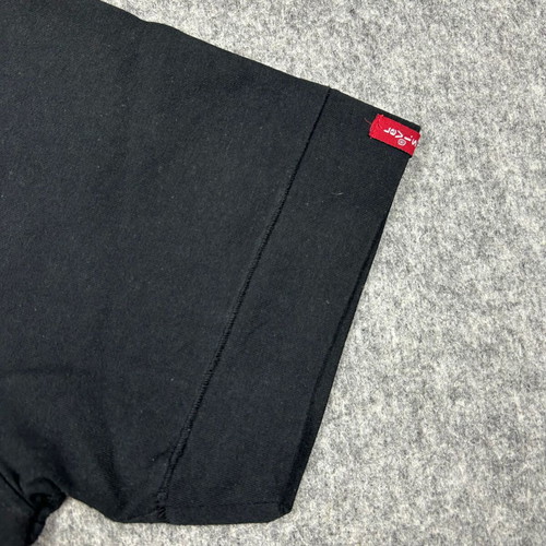 Levi's T-shirt men's small black used