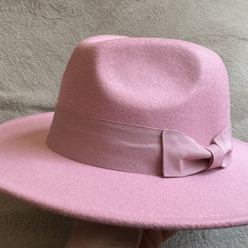 Women's hat new, pink, size 58, autumn style