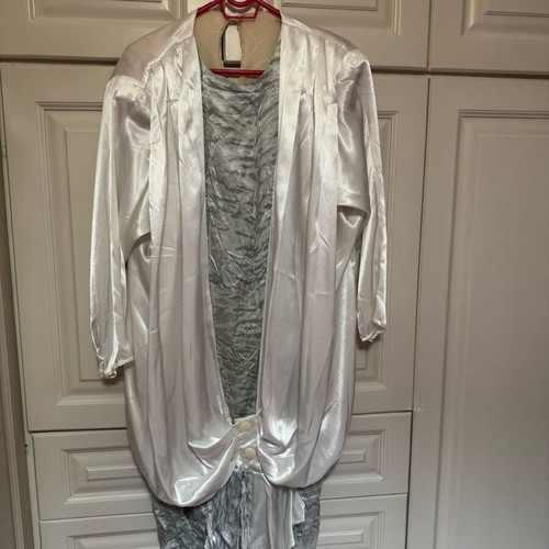 Vintage dress from the 80s like new, white and silver, size L