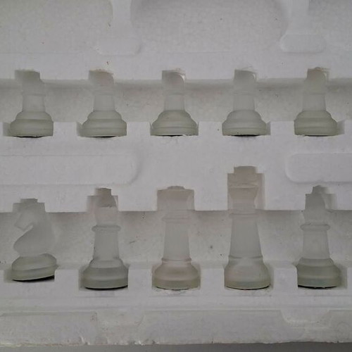 Glass chess set like new with frosted and black pieces 35.5x35.5 cm