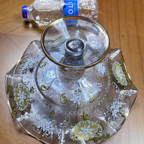 Glass fruit bowl with hand-painted floral motif