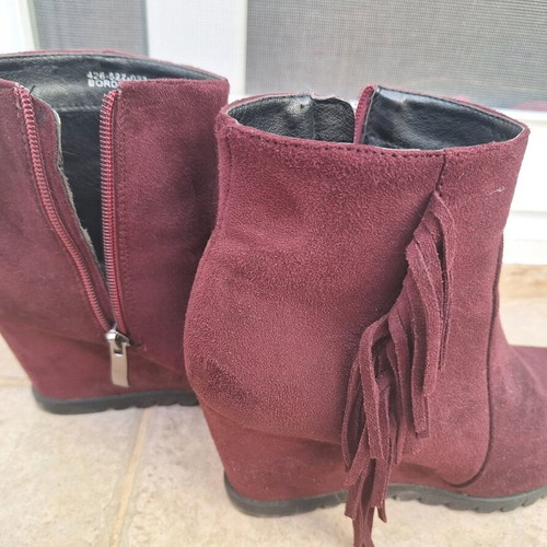 Burgundy ankle boots with fringes size 36 used