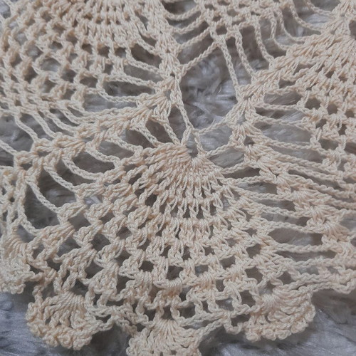 Set of 2 handmade doilies like new, ecru-beige