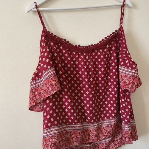 Sfera woman t shirt used, size L, red