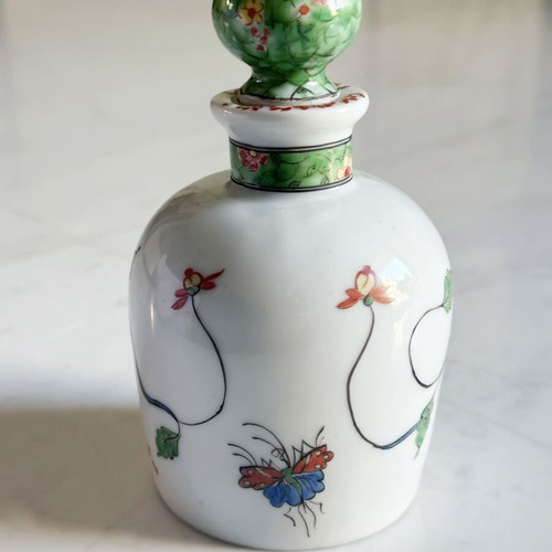 Antique Chantilly porcelain perfume bottle and dish used, Kakiemon style