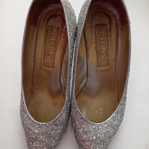 Women's shoes silver glitter stone pumps used, size 39