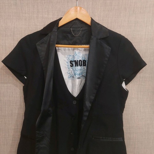 S'nob women's black jacket like new with integrated vest