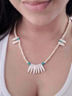 Handmade long necklace with howlite and turquoise semi-precious stones new