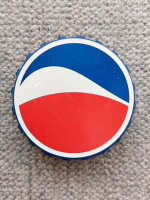 Ανοιχτήρι σε σχήμα καπάκι Pepsi μεταχειρισμένο