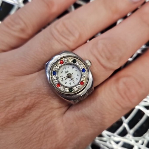 Ring Watch quartz like new, white