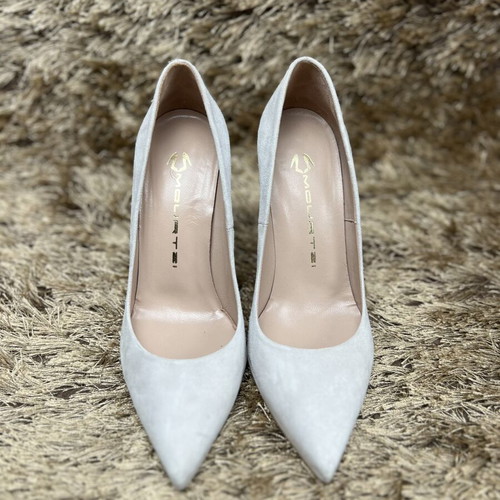 Mourtzi suede gray pumps size 37 like new