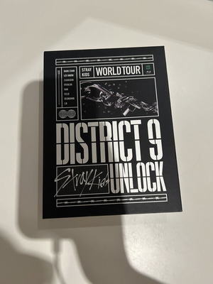 Stray Kids World Tour 'District 9 : Unlock' Blu-ray like new