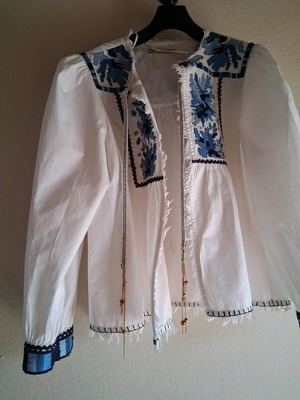 Bocho embroidered cardigan Zara like new, white and blue, size L