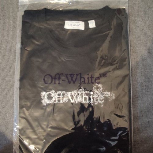 Off White black t-shirt size XL with logo and arrow design