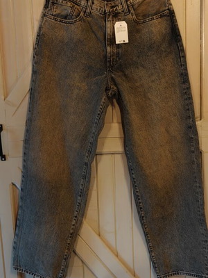 Levi's 578 Baggy Jeans new, grey brown faded color, size 32